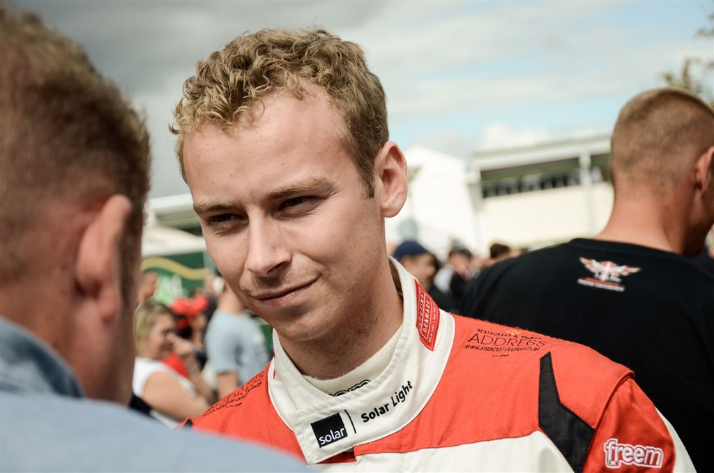 (Foto: Denner Photo)